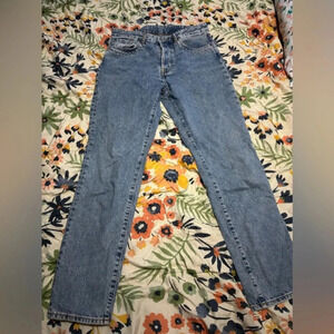 Vintage fit jeans bedazzled on the belt buckles/pockets, straight leg size 29